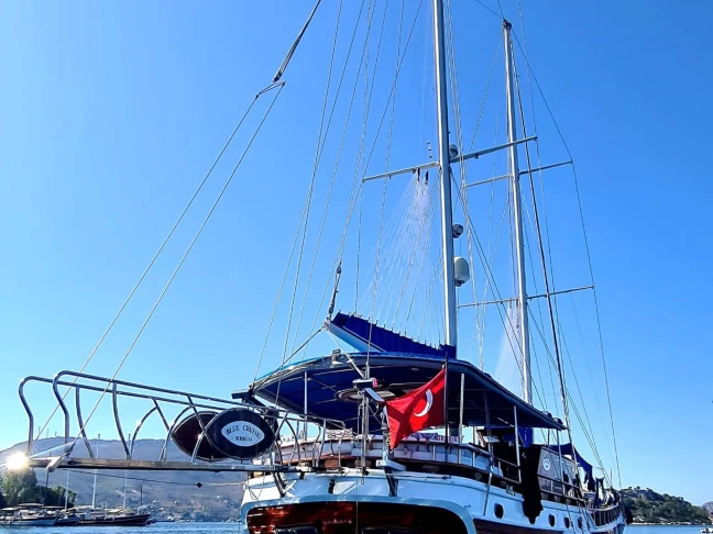 Bareboat Rental Sailboat Gulet with a boat licence