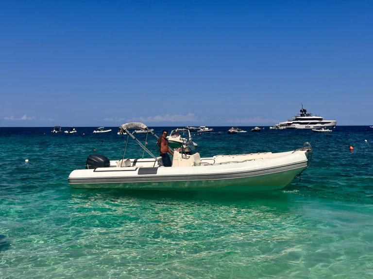 Rent a Joker Boat Clubman 24 Arbatax Port
