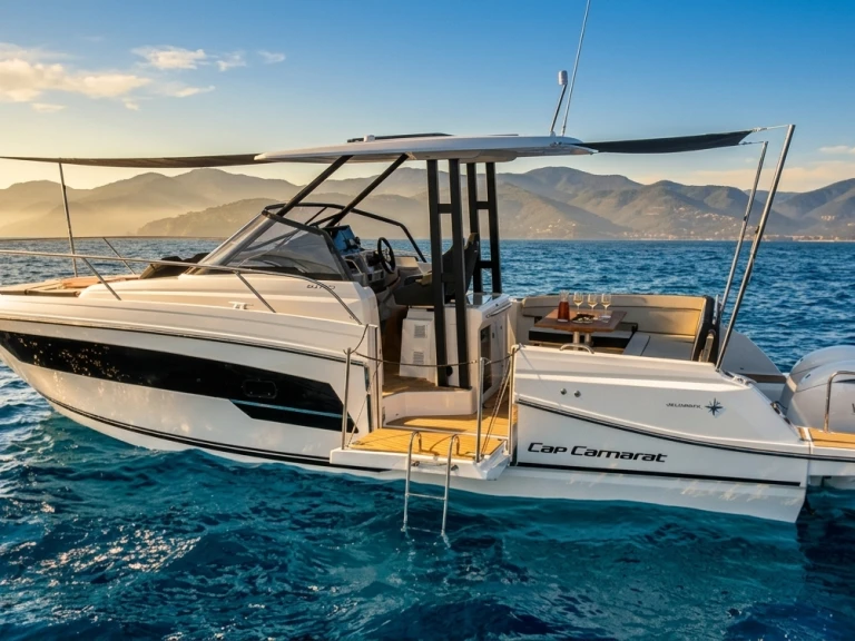 Motorboat for rent Vieux Port Golfe-Juan at the best price