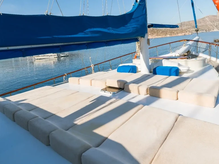 Bareboat Rental Sailboat Custom with a boat licence