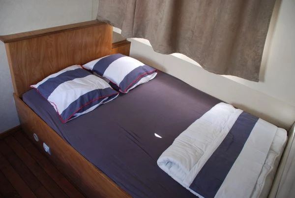 Bareboat Rental Motorboat  with a boat licence