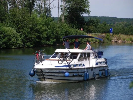 Yacht charter Louhans cheap Tarpon 37