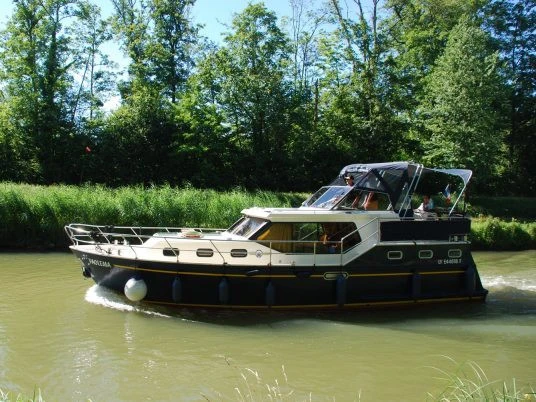 Boat rental  Consonant 1100 in Louhans on Samboat