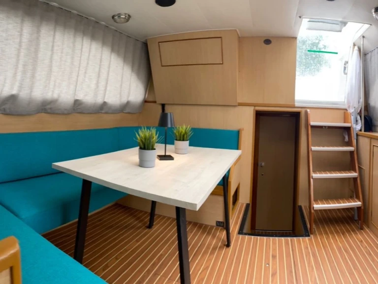 Boat rental  Haines 38 in Mittersheim on Samboat