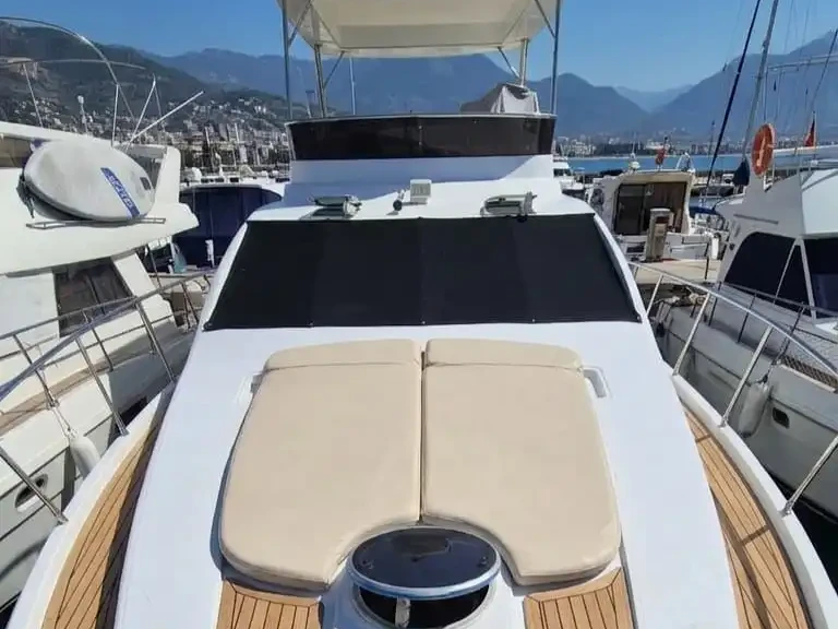 Yacht charter Alanya cheap Made