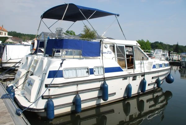  Tarpon 37 DP charter bareboat or captained in  Mittersheim