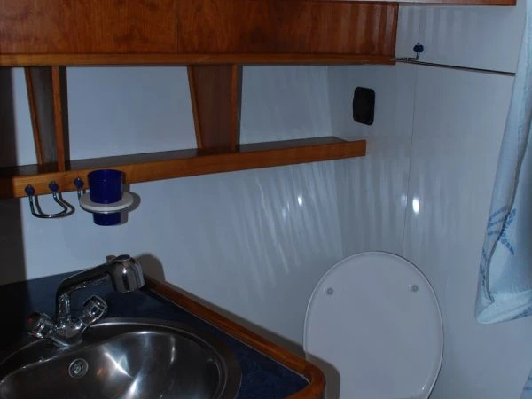 Yacht charter Savoyeux cheap Consonant 1100