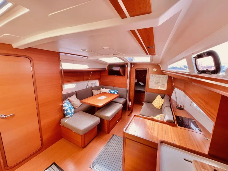 Dufour Dufour 410 Grand Large charter bareboat or captained in  Lisbon