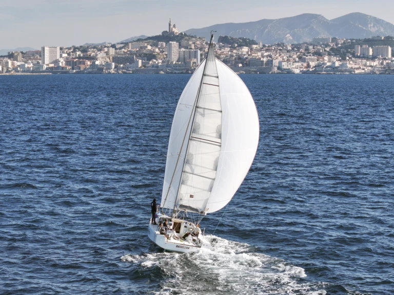 Yacht charter Marseille cheap Pogo 30