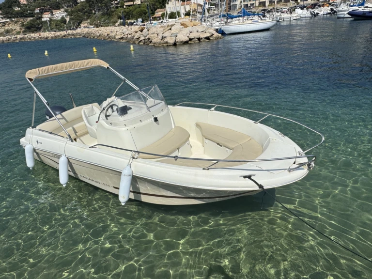 Motorboat rental with or without captain Jeanneau La Madrague