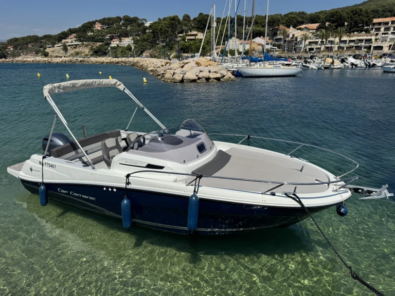 Jeanneau Cap Camarat 6.5 WA in La Madrague on SamBoat