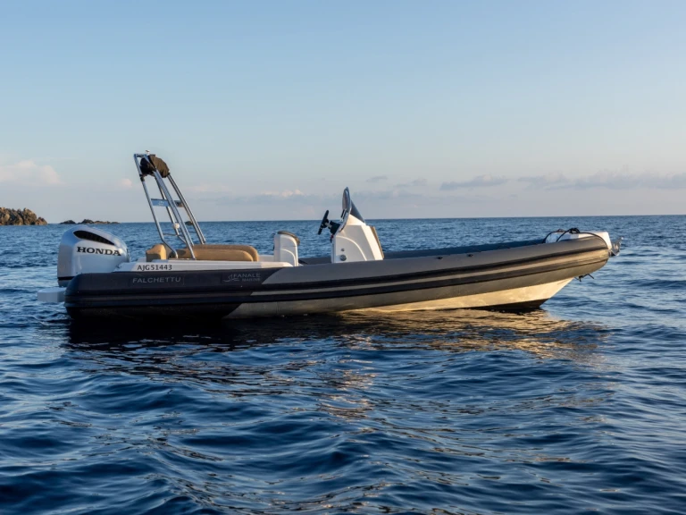 Motorboat rental in Porto Pollo - Quicksilver Quicksilver 555 Activ Open