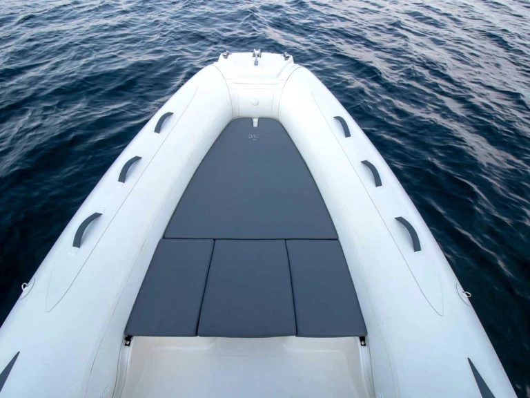 RIB for rent Sète at the best price