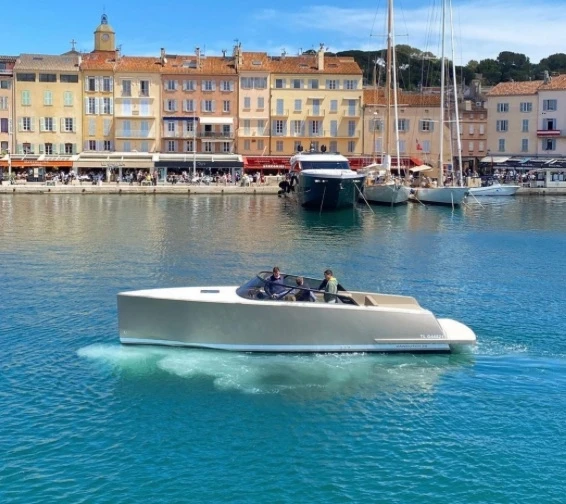 VanDutch VANDUTCH 32 in Saint-Tropez on SamBoat