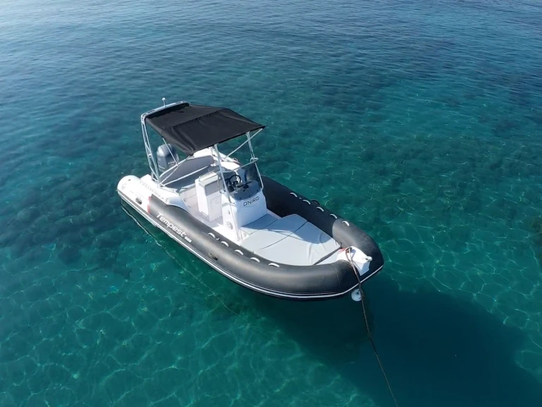 Rent a Capelli Tempest 625 Easy Latchi
