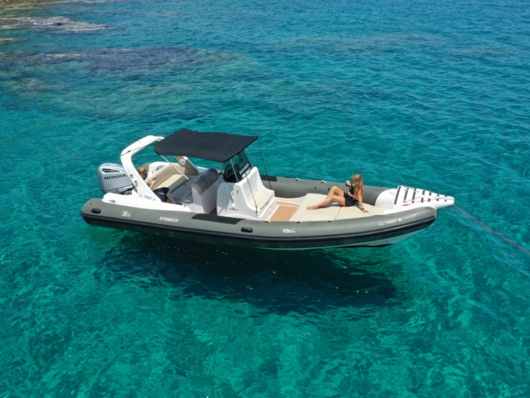 RIB rental in Latchi - Italboats Stingher 800 GT
