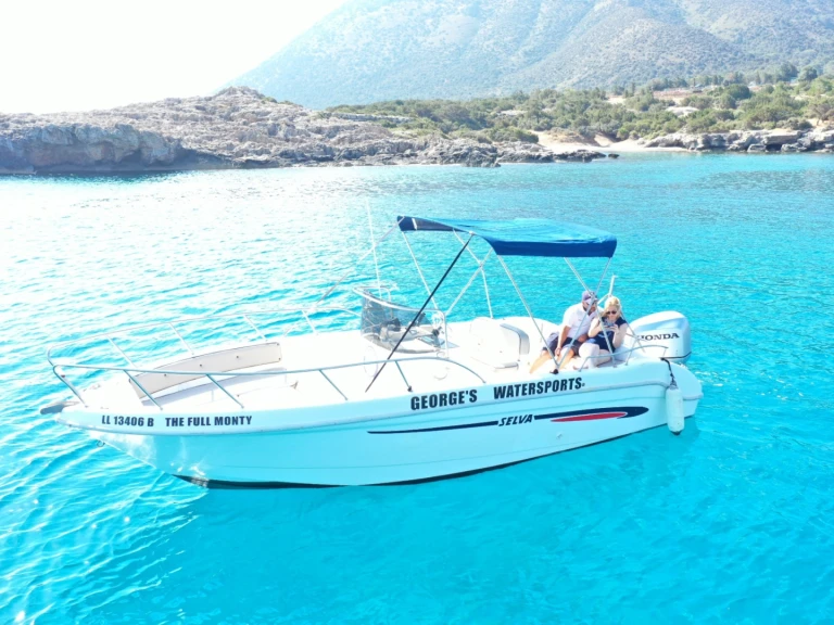 Bareboat Rental Motorboat Selva with a boat licence