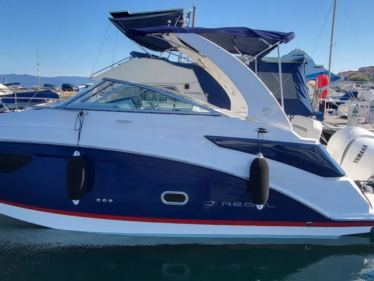 Boat rental Régal REGAL 26 XO in Porticcio on Samboat