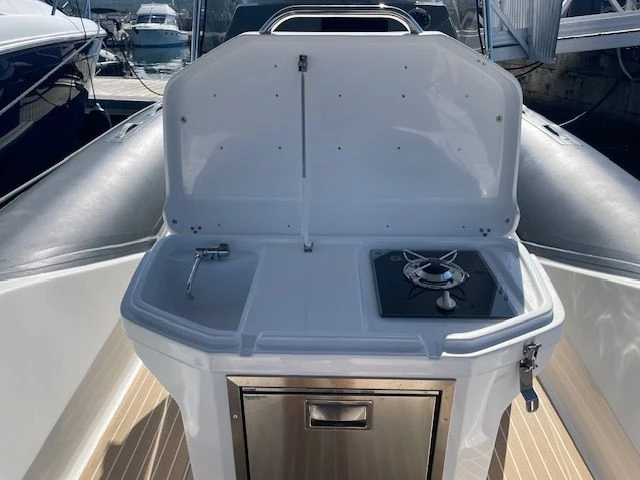 Salpa SALPA 26 SOLEIL charter bareboat or captained in  Porticcio