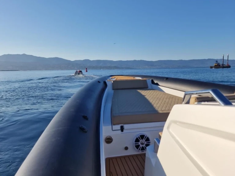 RIB for rent Ajaccio at the best price