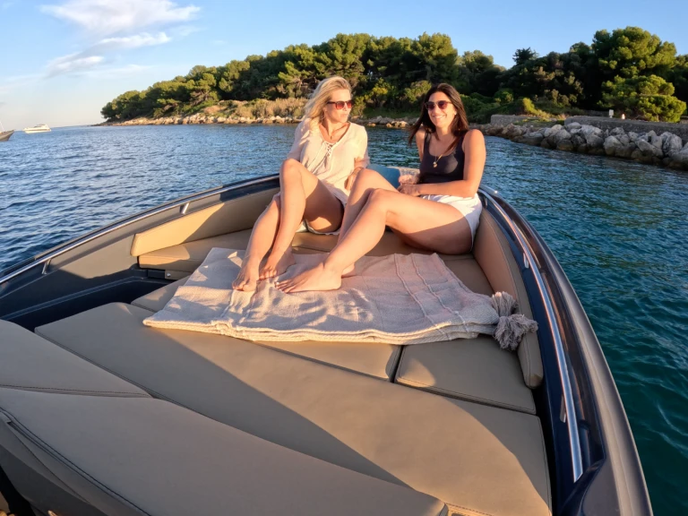 Zar ZAR 85 Sport Luxury in Cogolin on SamBoat
