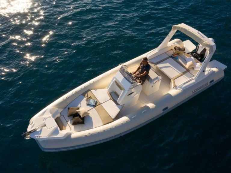 Yacht charter Ajaccio cheap Club 850