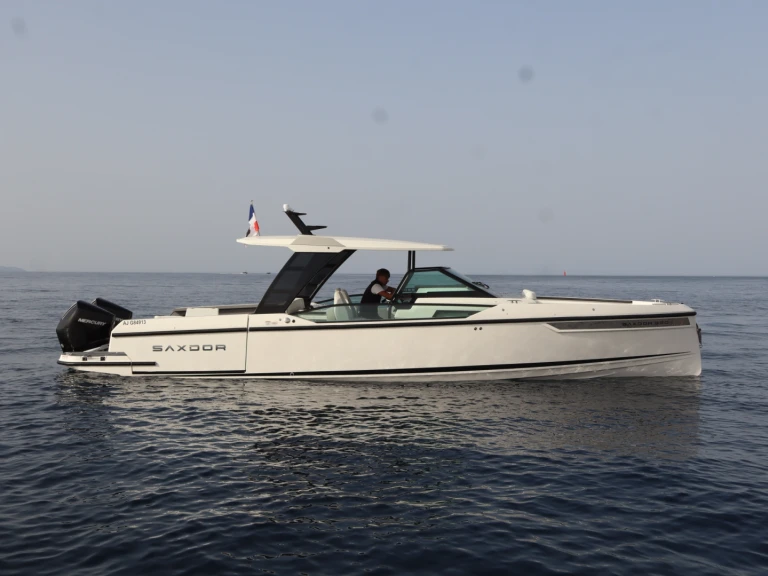 Yacht charter Ajaccio cheap 320