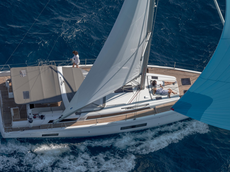 Bareboat Rental Sailboat Bénéteau with a boat licence