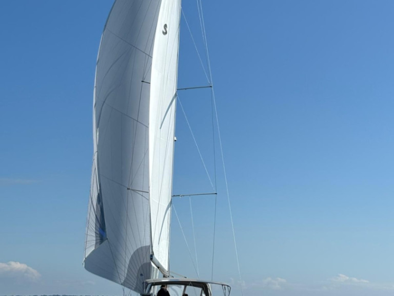 Sailboat for rent Ajaccio at the best price