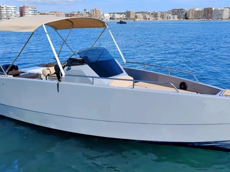 Motorboat rental in Saint-Raphaël - Nuva Nuva M6 Open