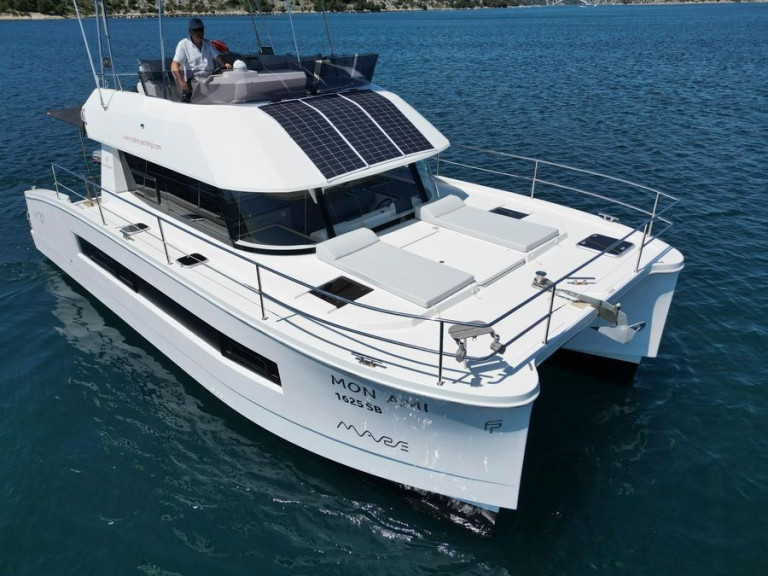Fountaine Pajot Fountaine Pajot MY 37 charter bareboat or captained in  Saint-Raphaël