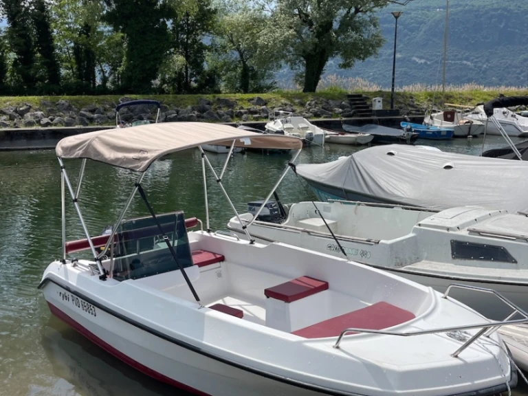 Rent a BARTEX Rybi 435 Aix-les-Bains