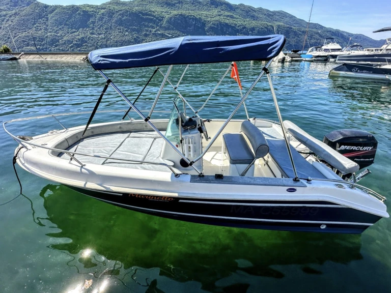 Bareboat Rental Motorboat Marinello with a boat licence