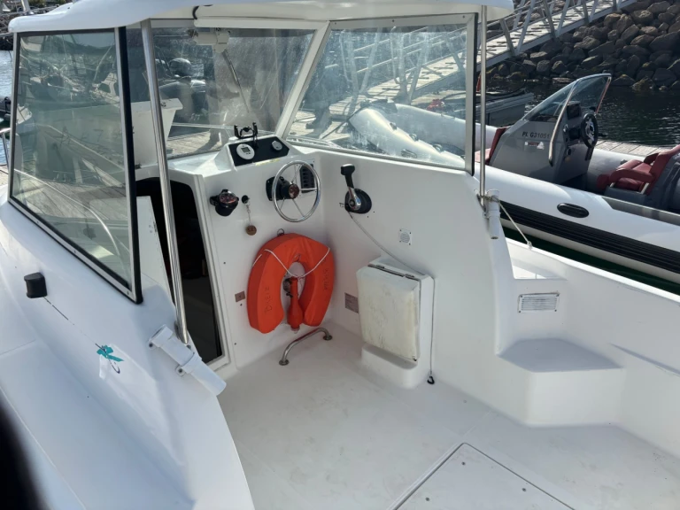 Boat rental Sessa Marine SESSA 550 in Trébeurden on Samboat