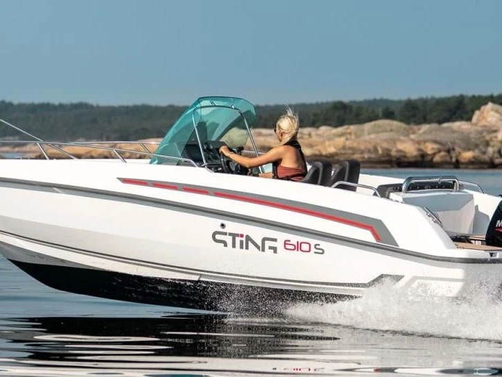 Motorboat for rent Trébeurden at the best price