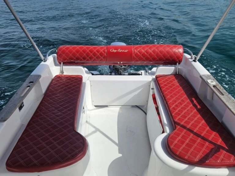 Motorboat rental in Saint-Raphaël - B2 Marine CAP-FERRET 452 Open San Permis