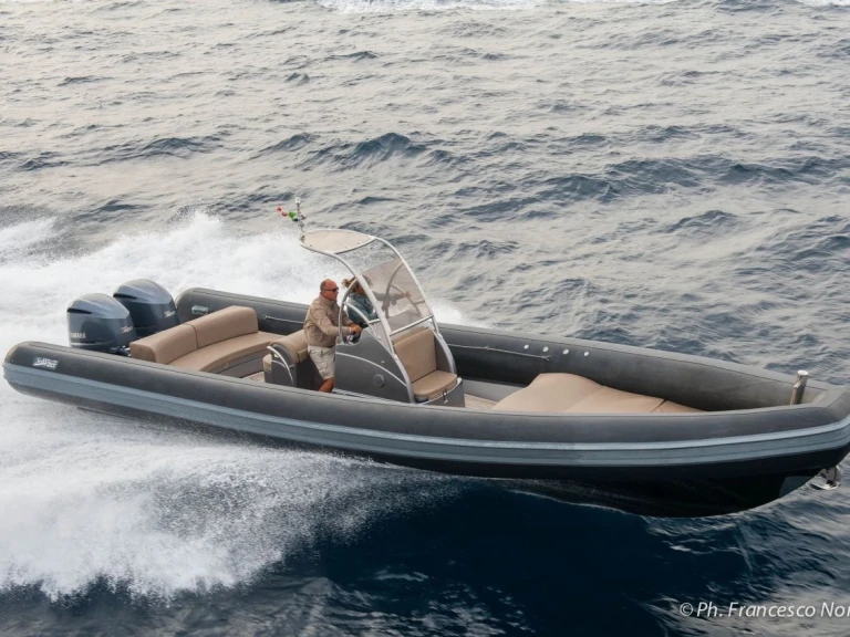 Boat rental Sea Water 300 PHANTOM in Cogolin on Samboat