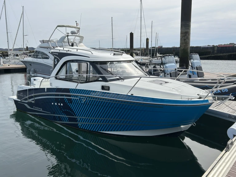 Motorboat rental in Brest - Bénéteau Antares 7