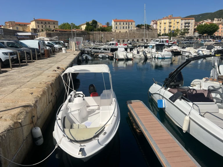 Motorboat rental in Ajaccio - B2 Marine CAP-FERRET 452 Open
