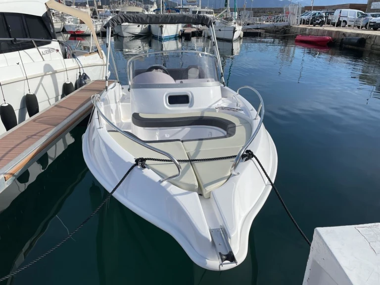 Motorboat rental in Ajaccio - B2 Marine Cap ferret 572 open