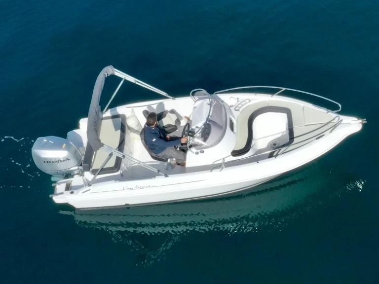 Boat rental B2 Marine Cap ferret 572 open in Ajaccio on Samboat