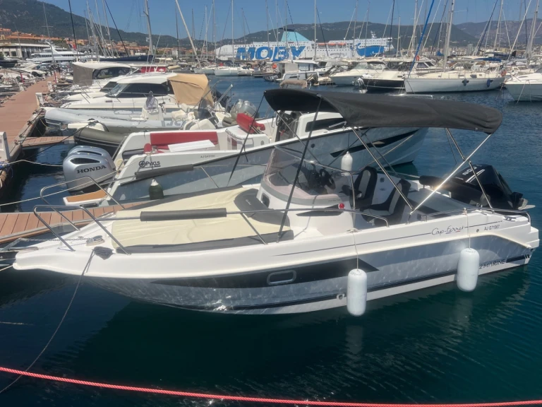 Motorboat rental with or without captain B2 Marine Ajaccio