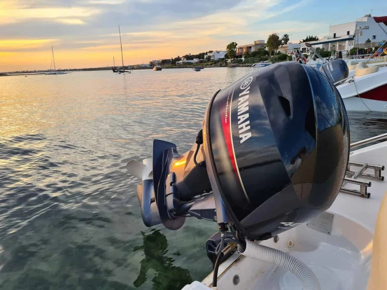 Boat rental Marinello Eden 18 in Porto Cesareo on Samboat