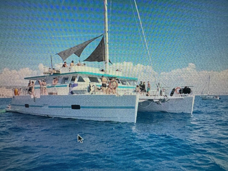 Catamaran rental in Marseille - feng  SHUI 20
