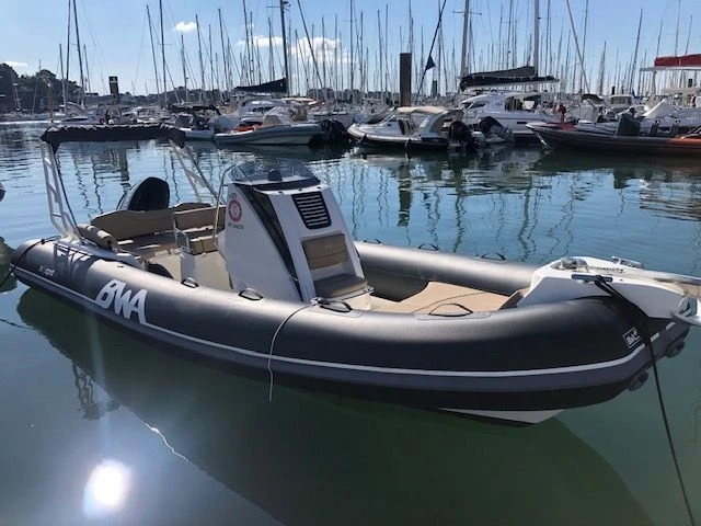Boat rental Bwa BWA 24 GTO in La Trinité-sur-Mer on Samboat