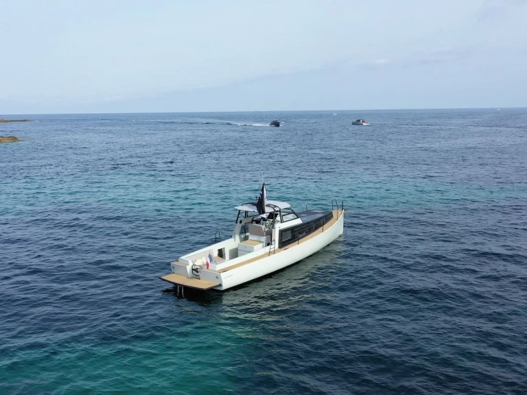 Yacht charter La Trinité-sur-Mer cheap Silverfine