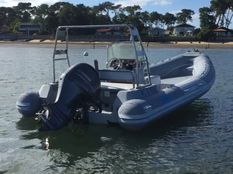 Boat rental Sacs Sacs S 750 Madras in Piraillan on Samboat