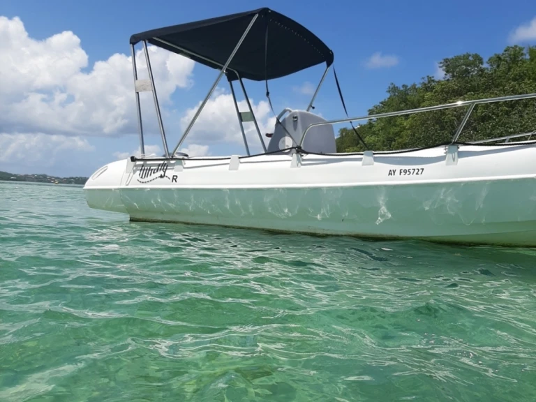 Boat rental Whaly Whaly 500 in Le François on Samboat