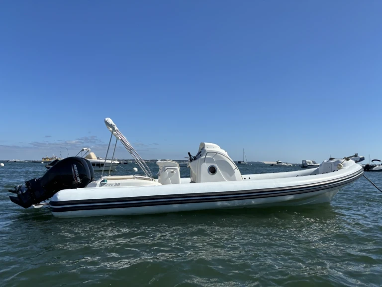 RIB rental in Grand Piquey - Nuova Jolly Prince 28