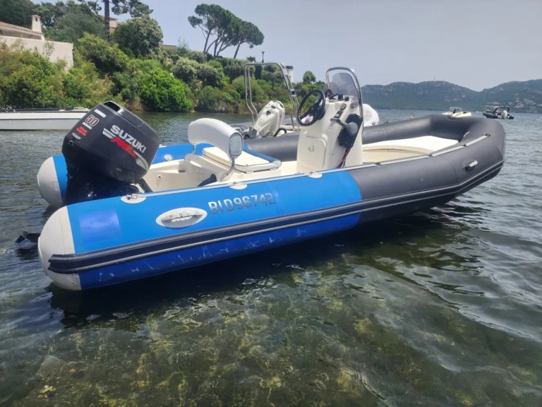RIB rental in Porto-Vecchio - Zodiac Sundream
